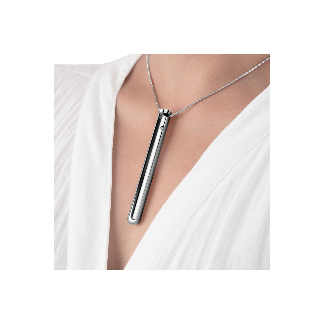 Вибратор във формата на куршум сребрист медальон Le Wand Necklace