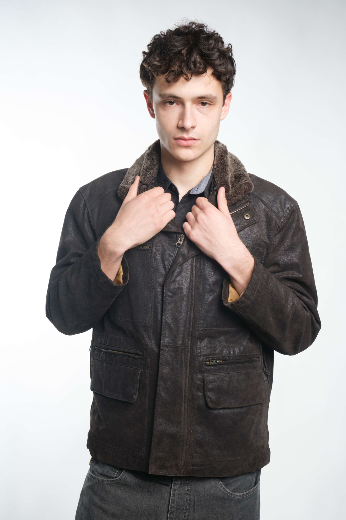 Яке от естествена кожа