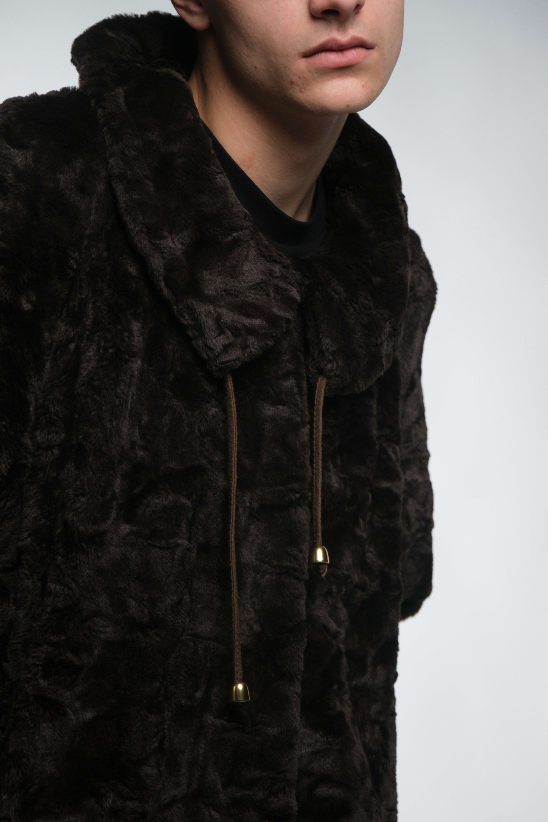 Разкроено палто от еко кожа