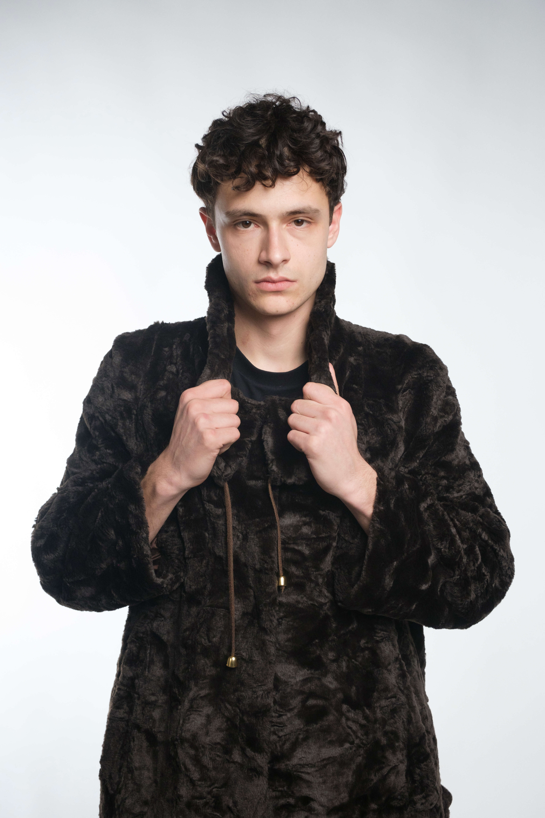 Разкроено палто от еко кожа