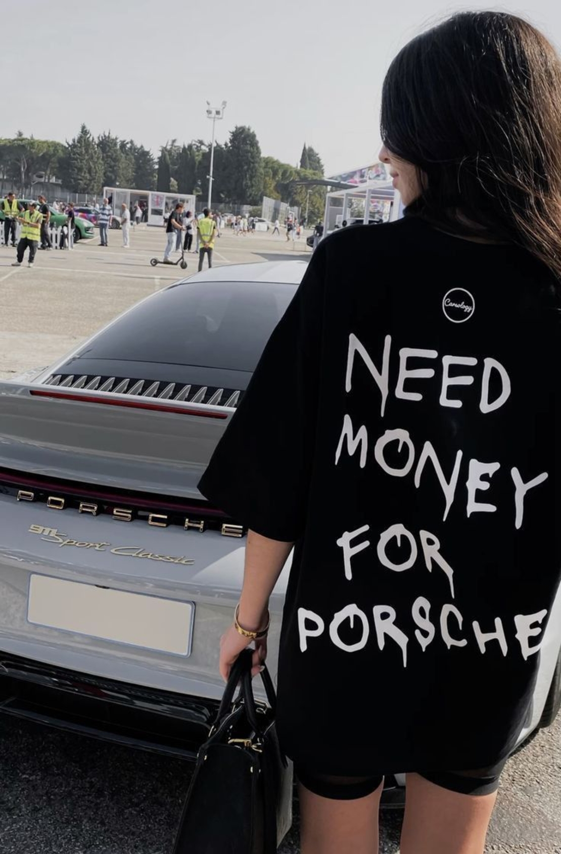 Oversized Unisex – Need Money for Porsche