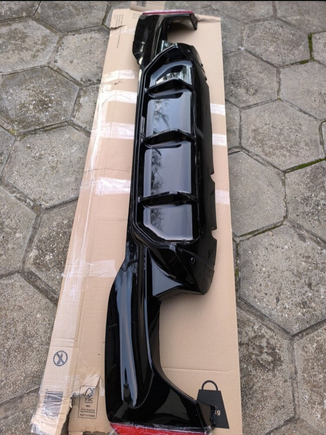 Двоен Оребрен Дифузьор за BMW G30 G31