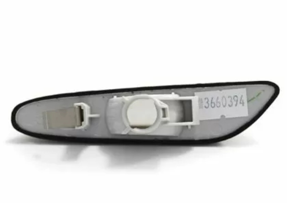 Опушени мигачи за BMW E87