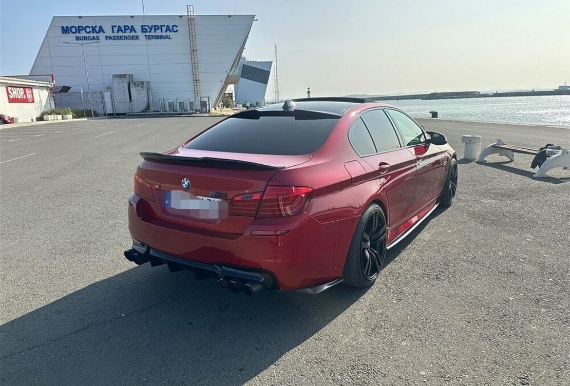 Двоен Оребрен Дифузьор за BMW F10 F11