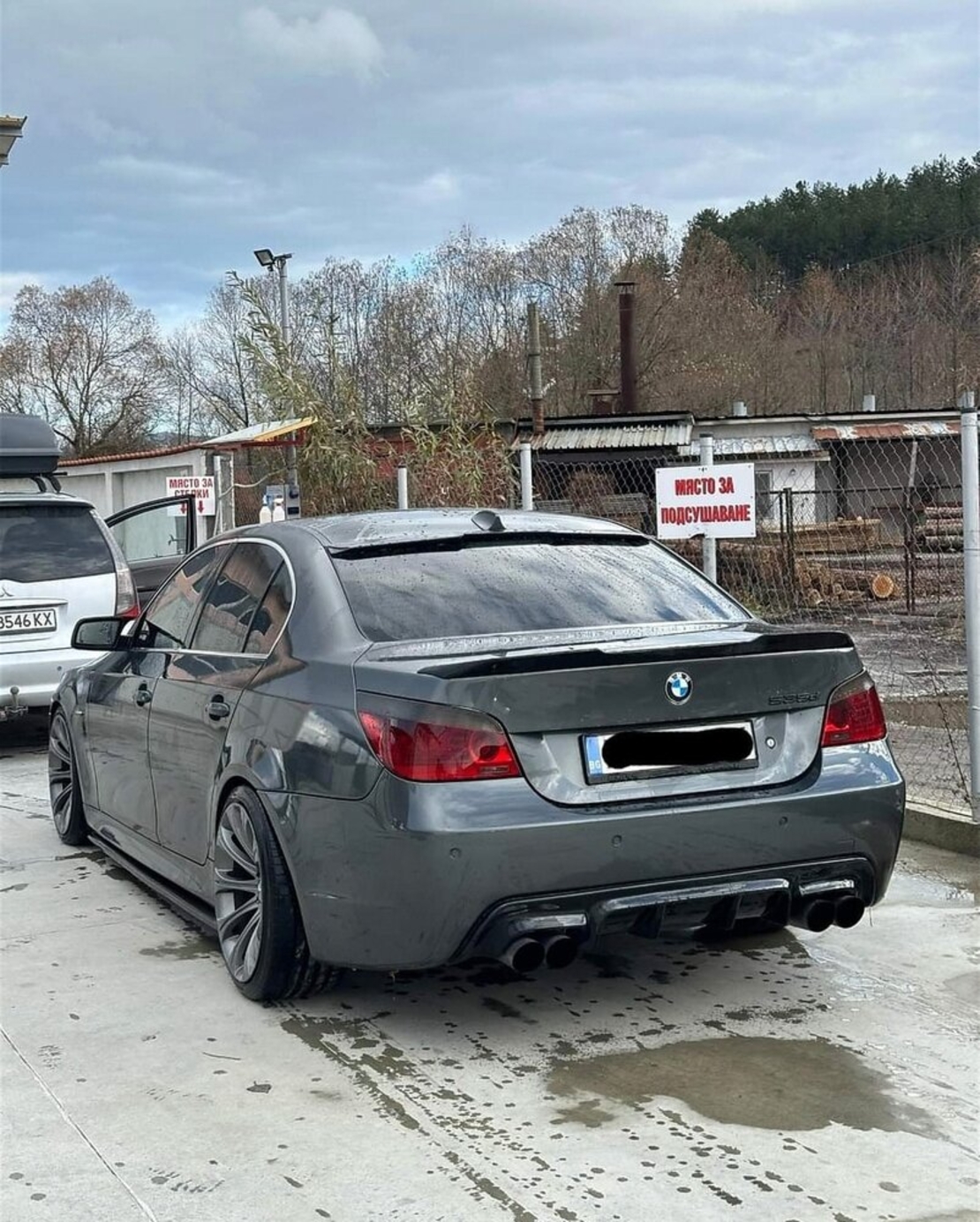 Двоен Оребрен Дифузьор за BMW E60 E61
