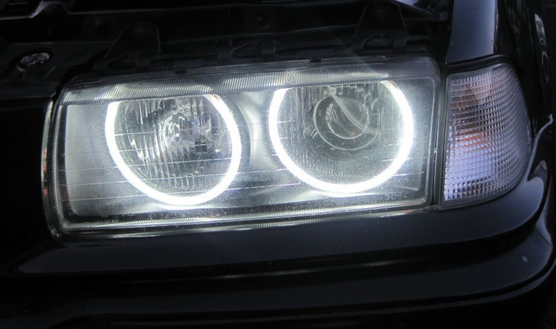 Ангелски Очи CCFL за BMW E36 - Бял цвят