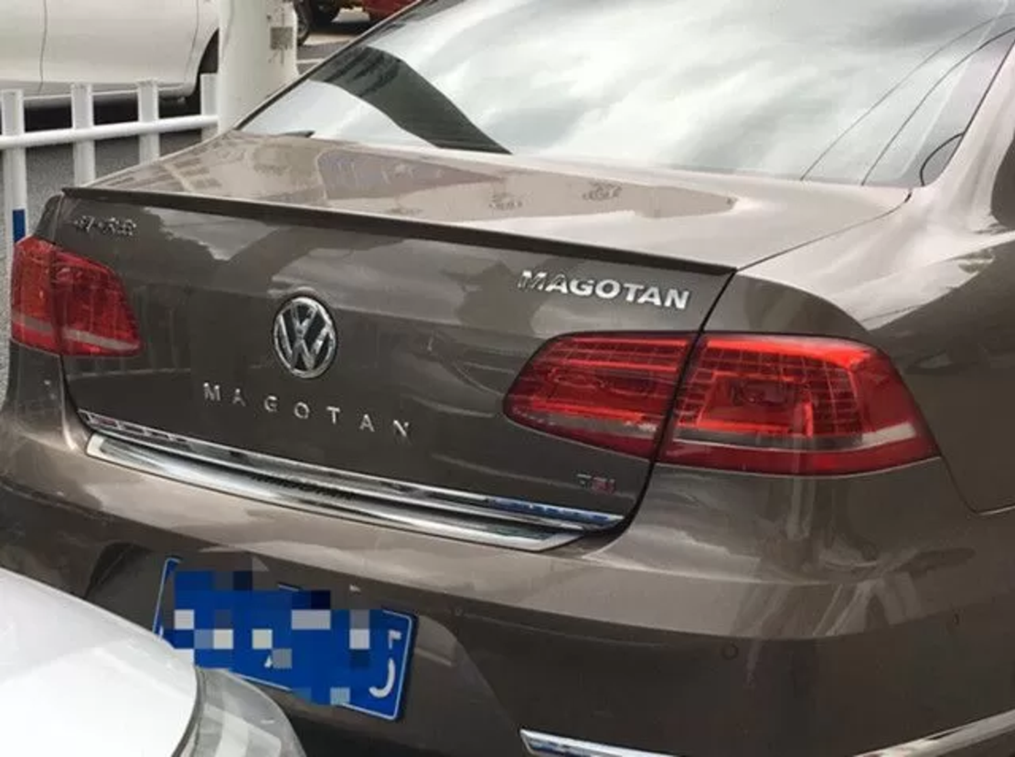 Спойлер за багажник Volkswagen Passat B7 sedan (2011-2015) - черен гланц