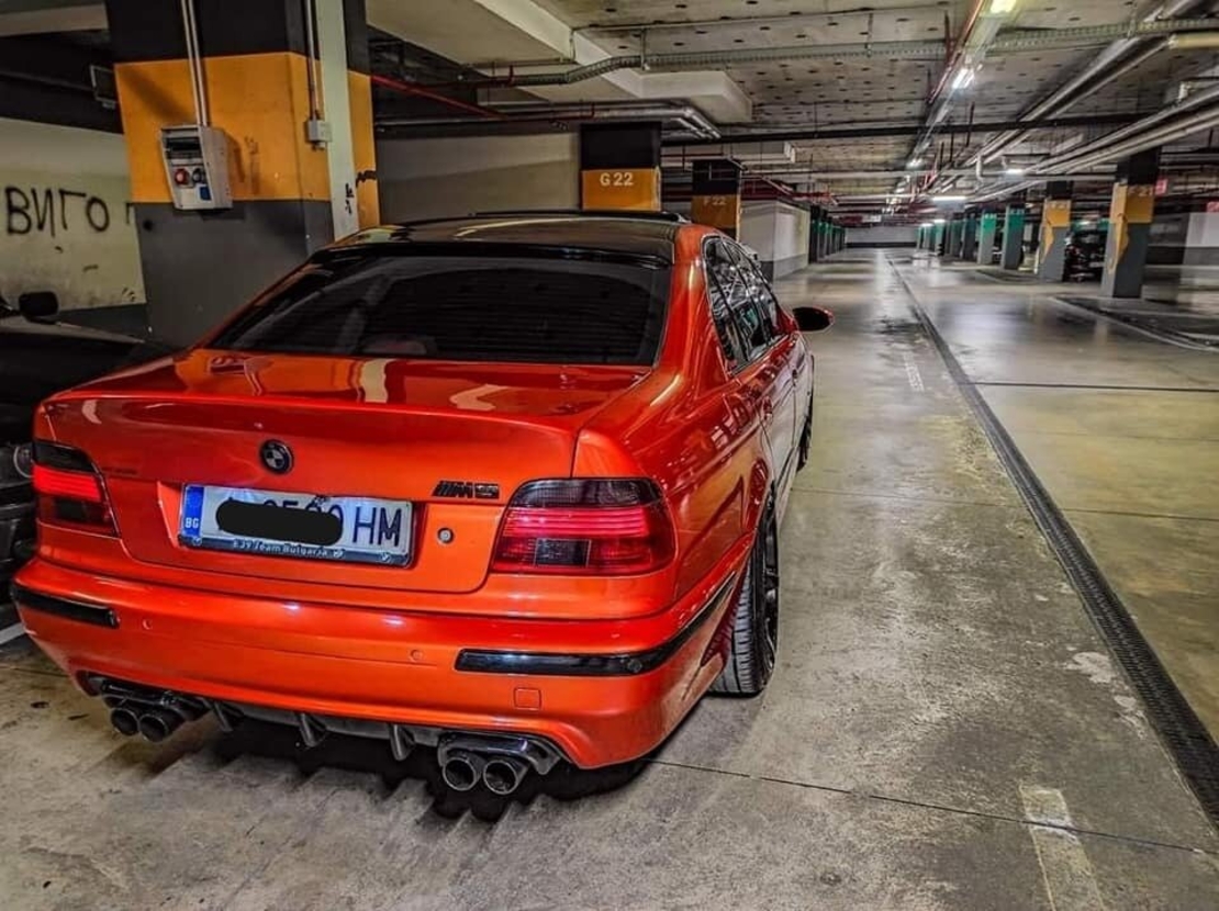 Двоен Оребрен Дифузьор за BMW E39