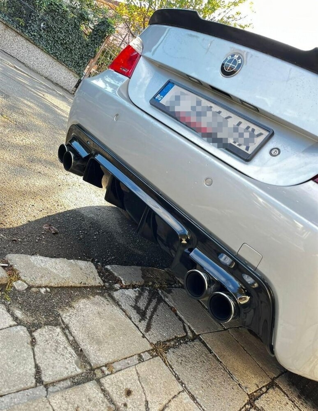 Двоен Оребрен Дифузьор за BMW E60 E61