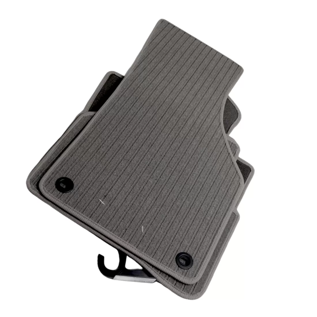 Мокетни стелки за VW Passat B6 / B7 3C (2005-2014) - кръгли щипки - Сиви