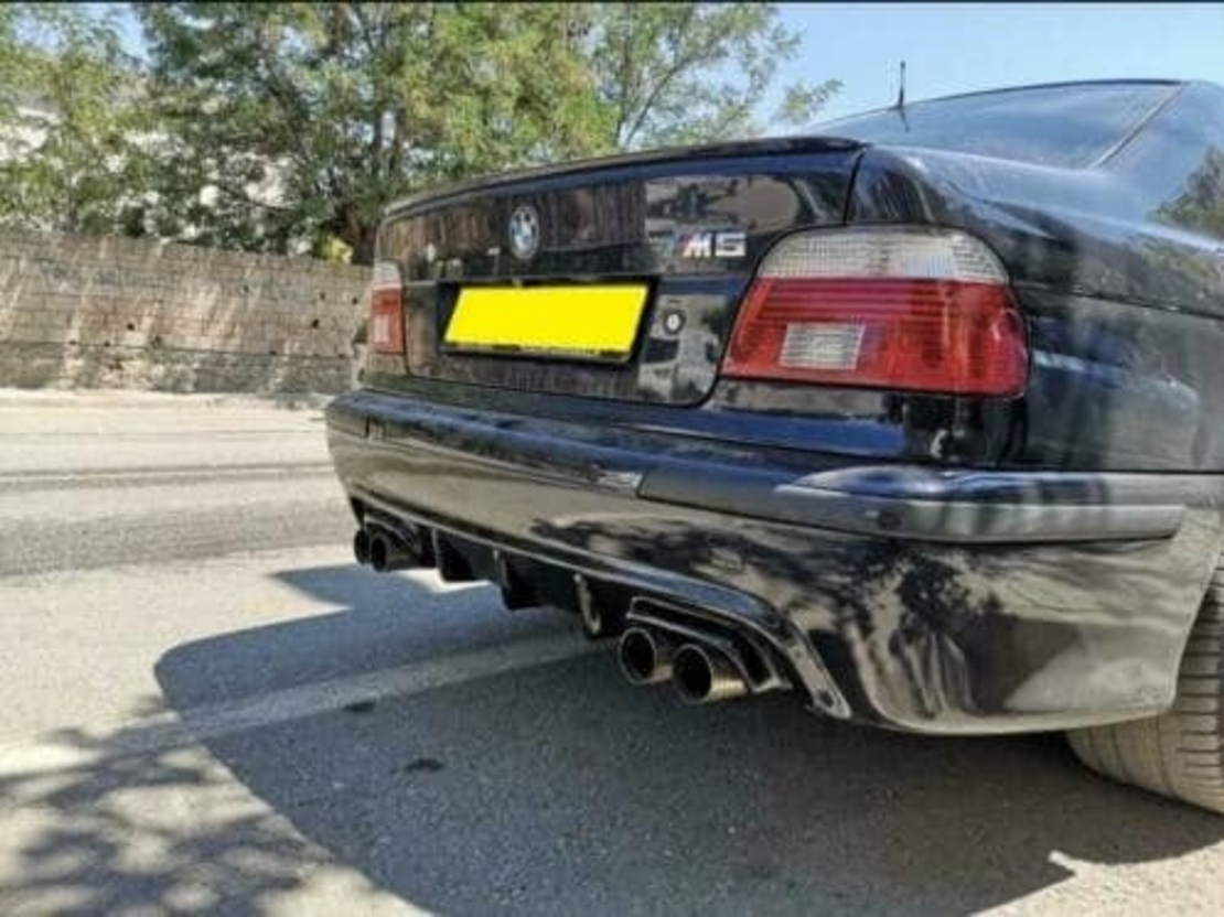 Двоен Оребрен Дифузьор за BMW E39