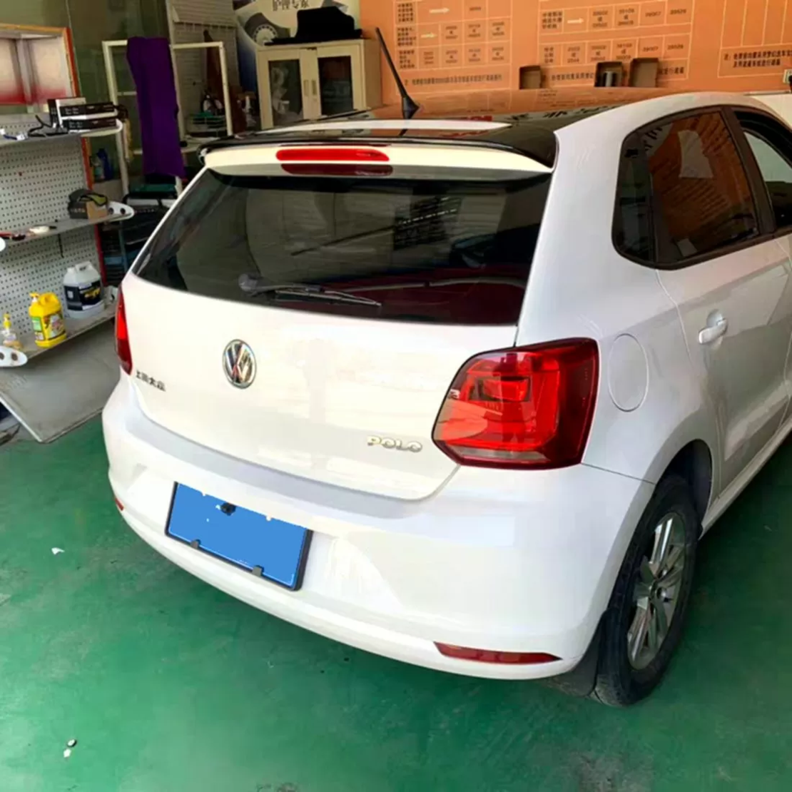 Спойлер антикрило за Volkswagen Polo (2011-2017) - черен гланц