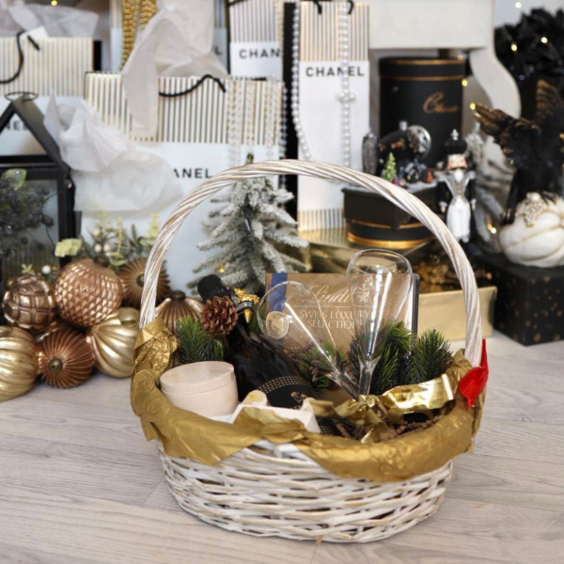 Коледна кошница