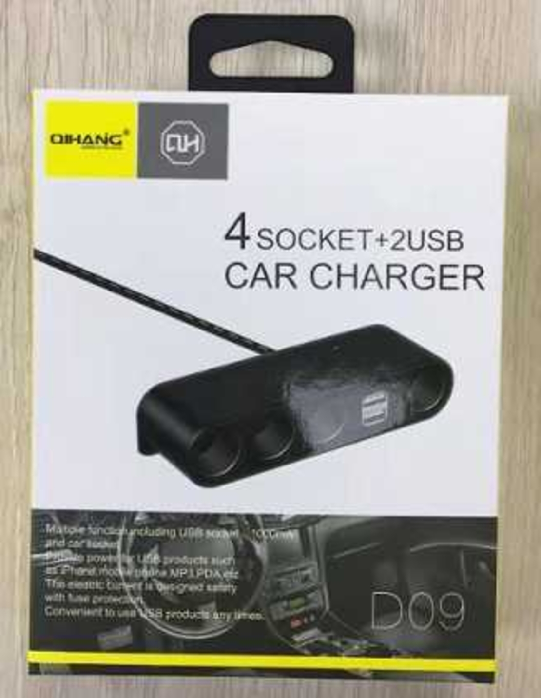 Мулти-гнездо за зареждане в запалка за кола с 4 изхода - 2 USB порта - D09 - 428090