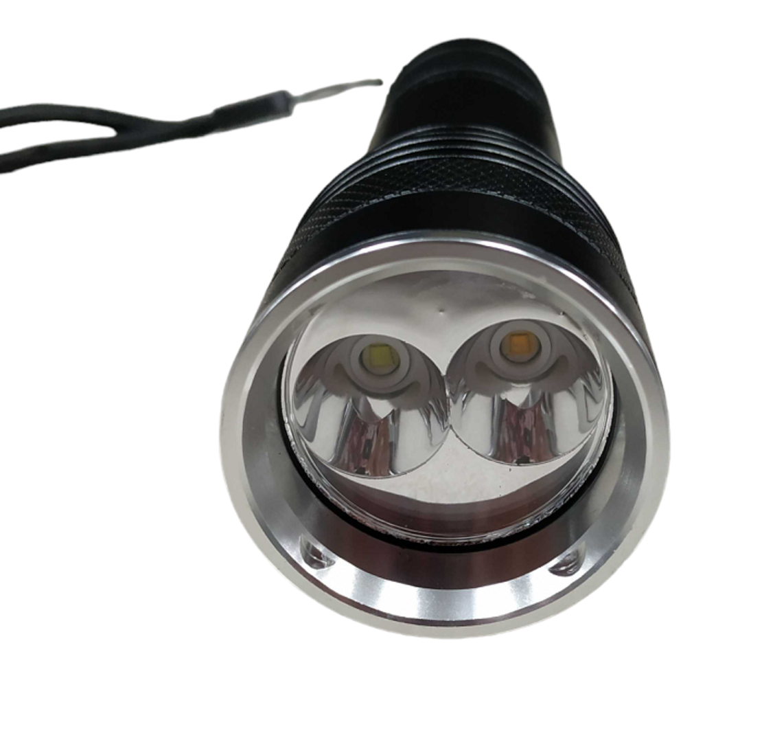 Акумулаторен LED фенер за гмуркане - XL-20 - 200217