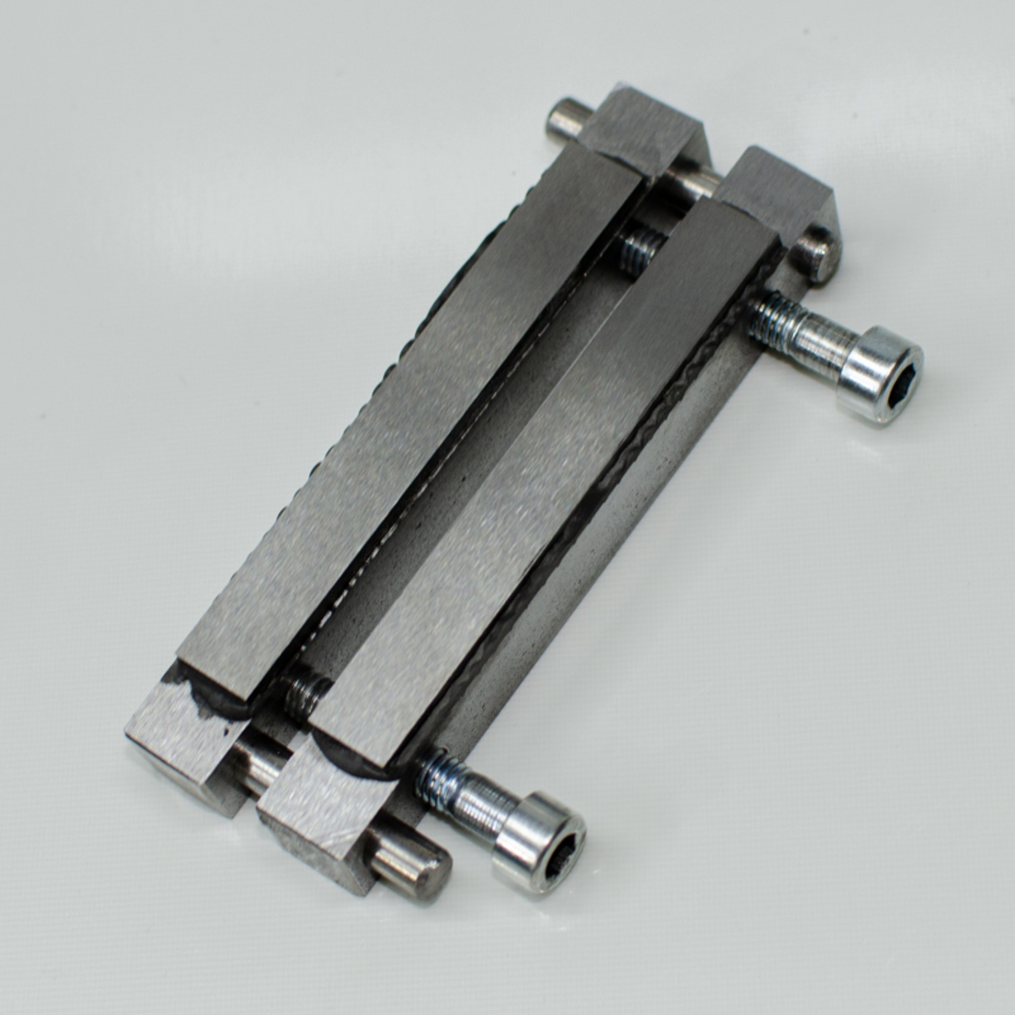 Carbide file guide
