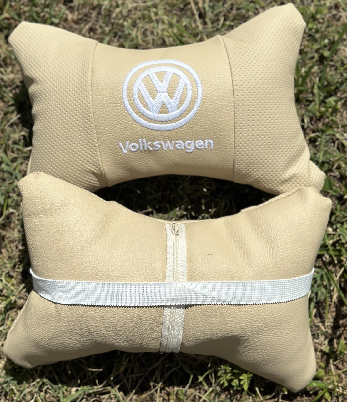 Бежови възглавнички  за VW