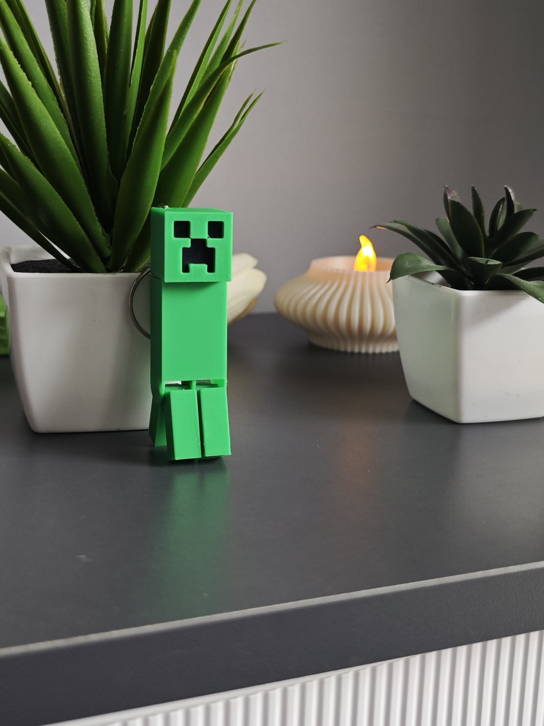 Ключодържател в пиксел стил