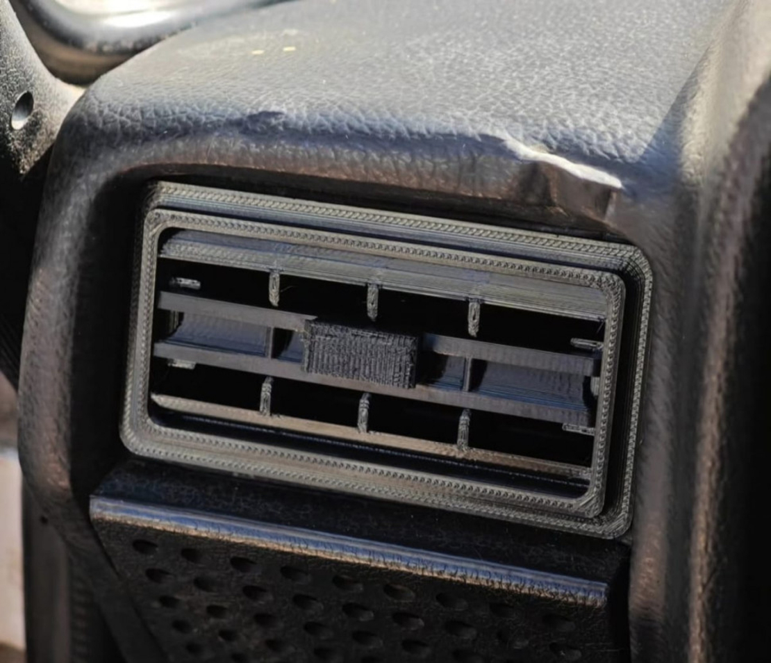 Поставка за чаши LADA / VAZ