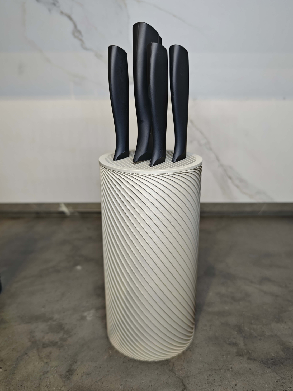 Поставка за ножове - Спирал