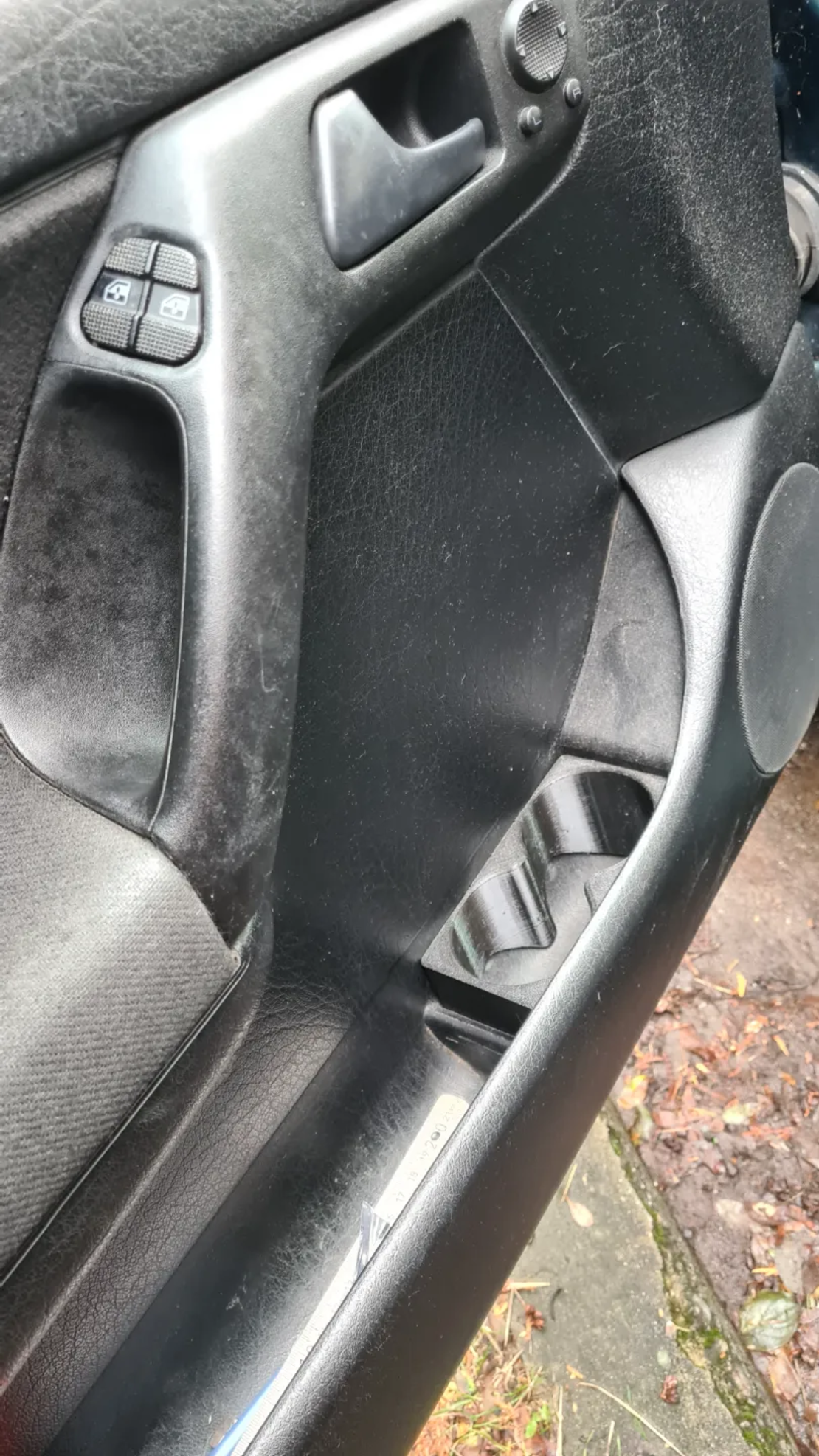 Поставка за чаши  VW GOLF 3