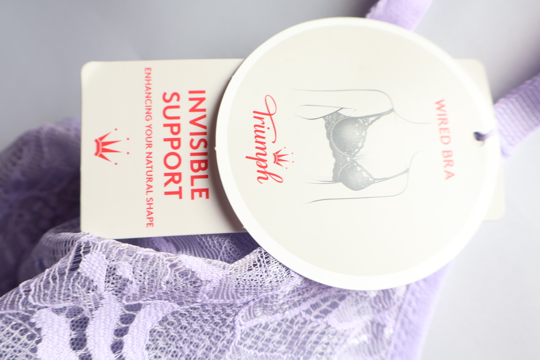 Triumph Amourette Charm Wired Bra • 75C