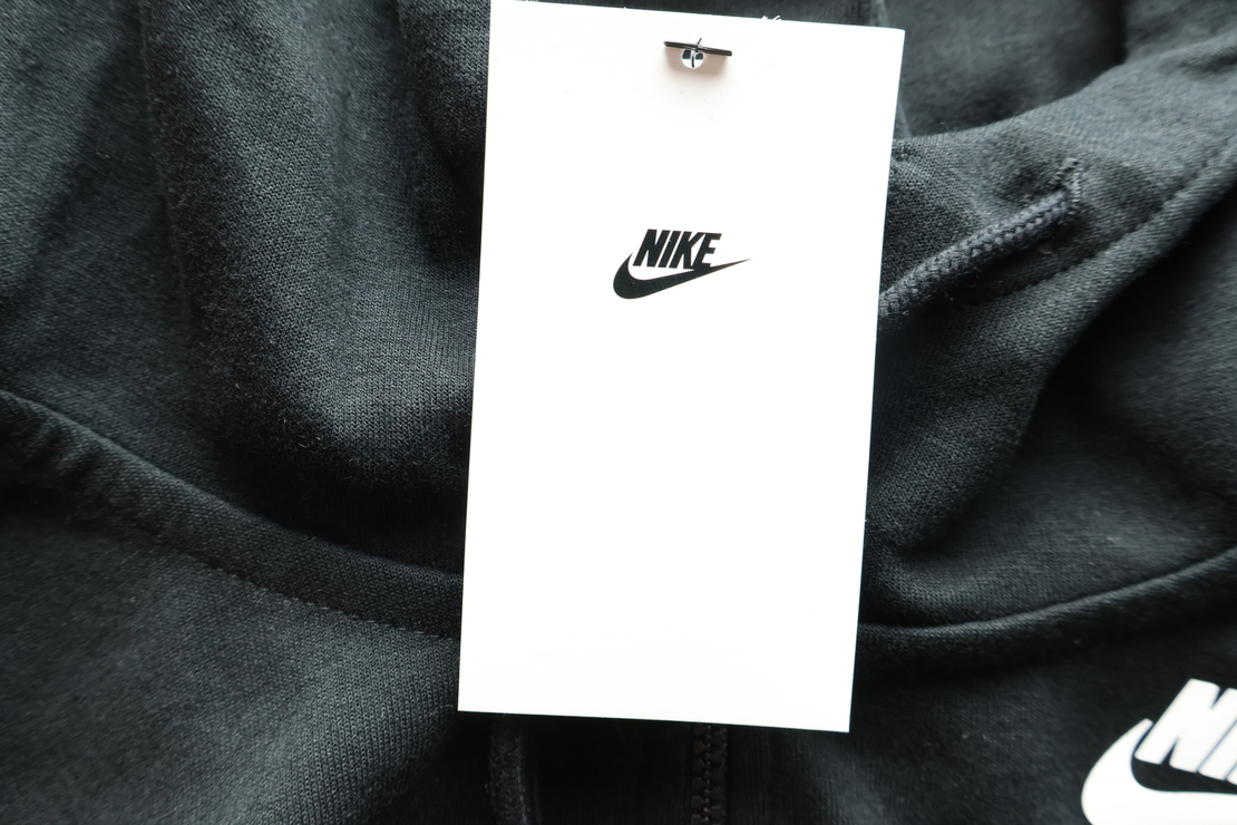 Nike дамски суичър • XS