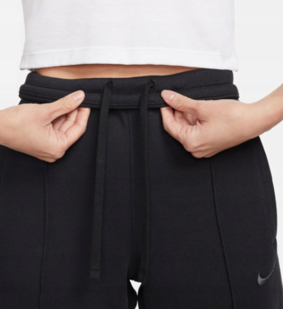NIKE Dri-FIT Academy Training Pants • XS