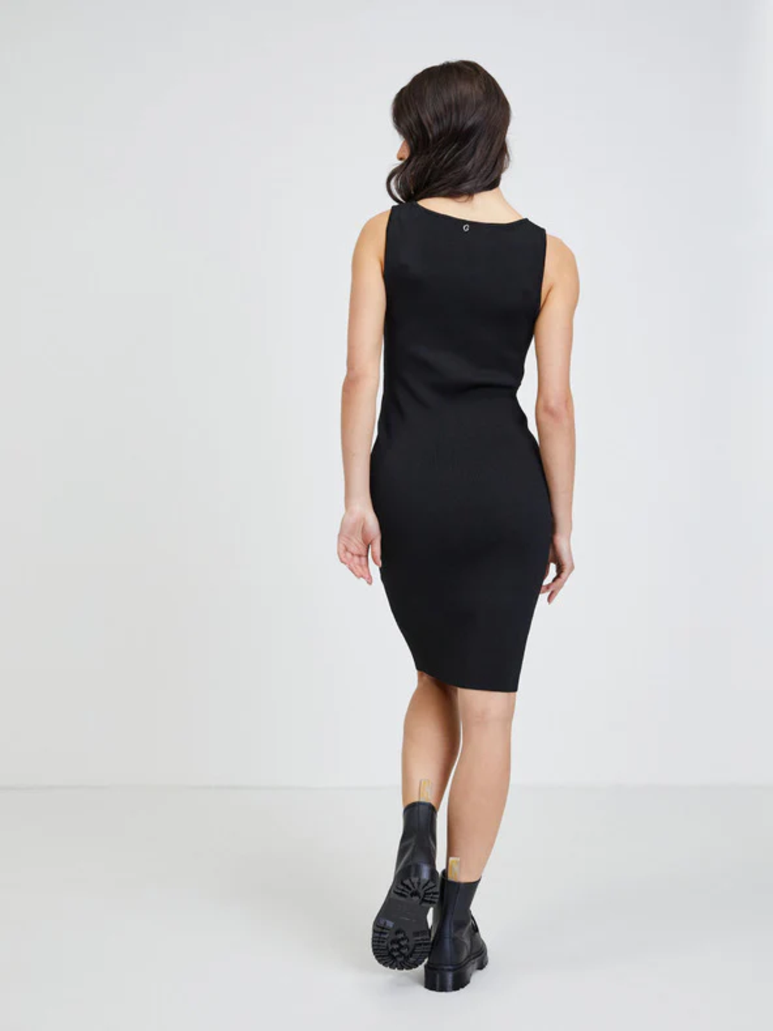 Guess Annie Плетена рокля • M