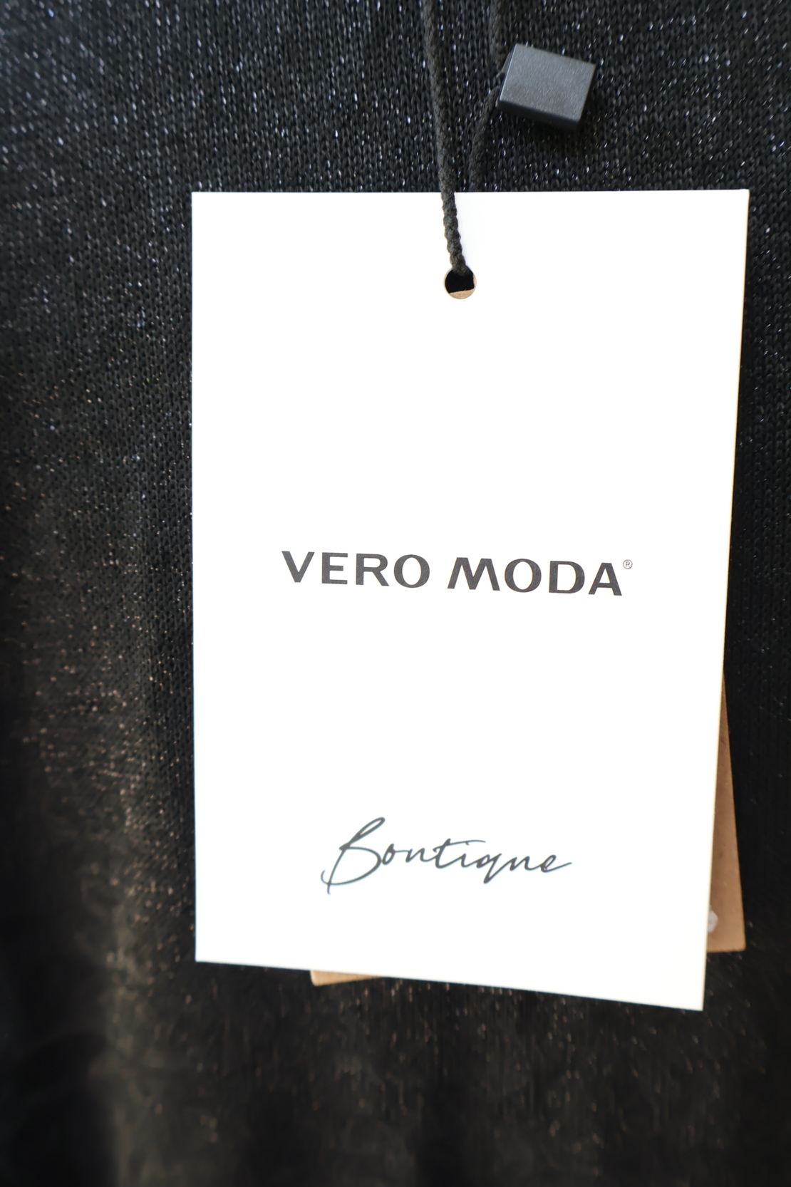 Vero Moda Черна блуза с колан и • M