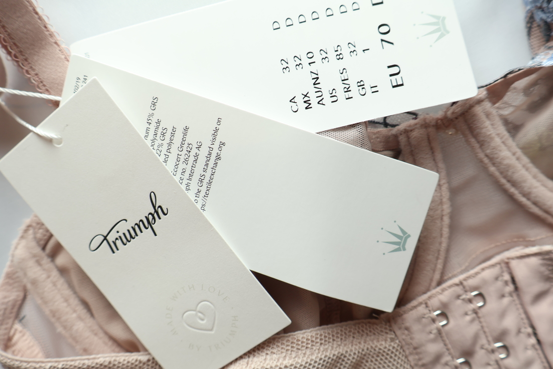 Triumph Floral Embroidery Longline Bra • EU 75B