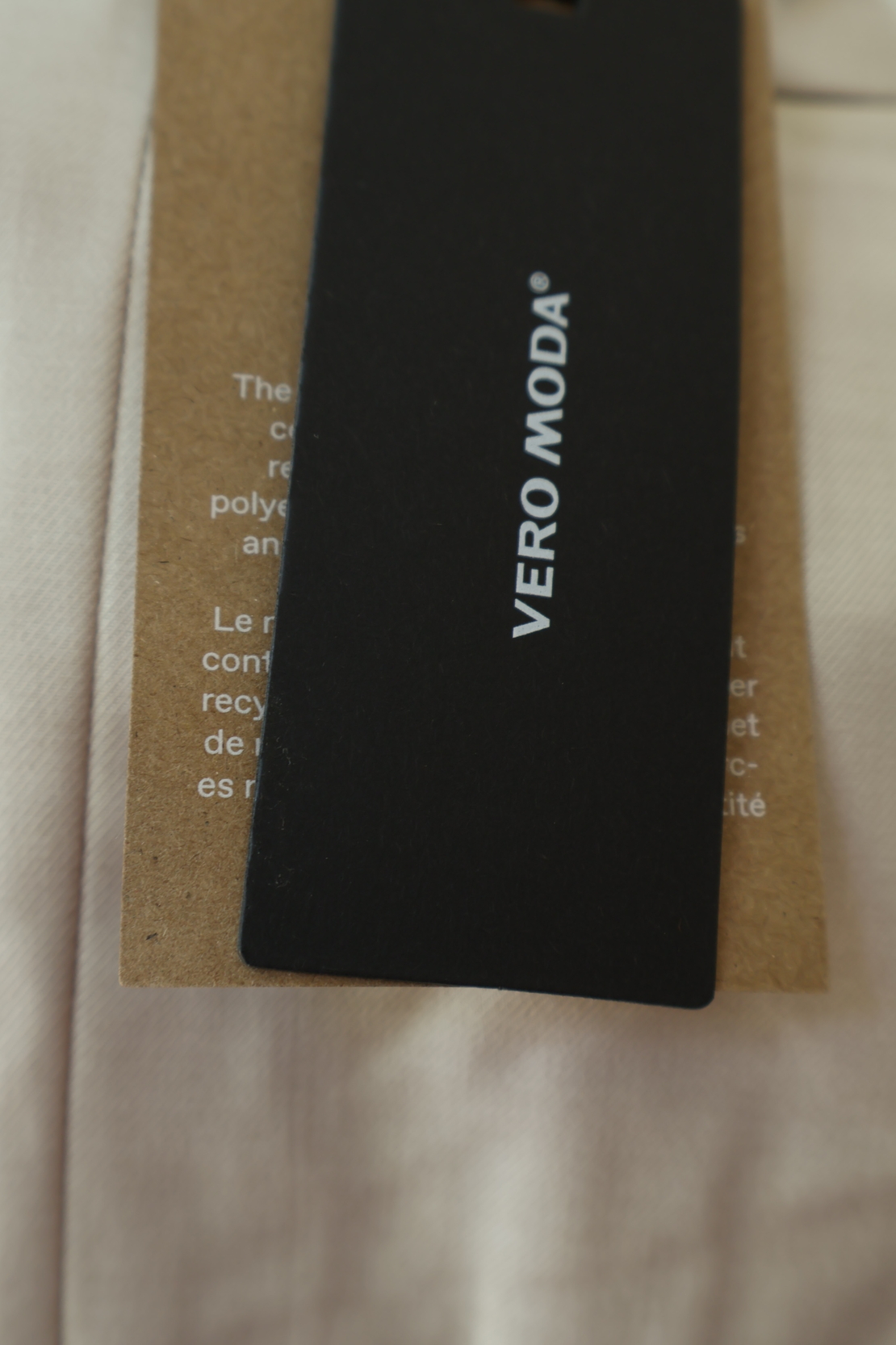 Vero Moda Вталено сако Pumice Stone • M EU 38