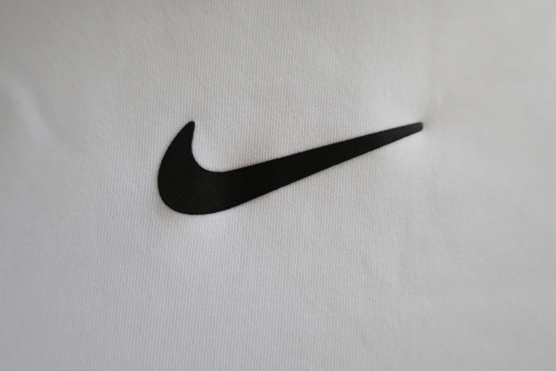 Nike Dri-FIT дамски топ • S