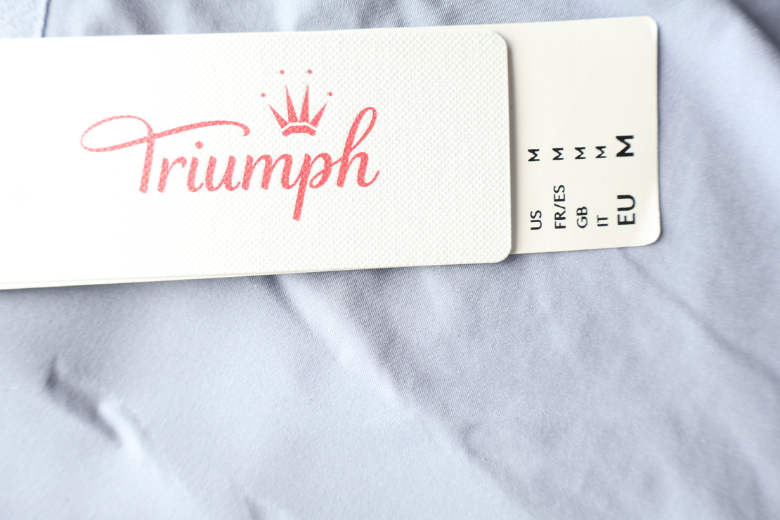 Triumph Light Shaping Shorts • M