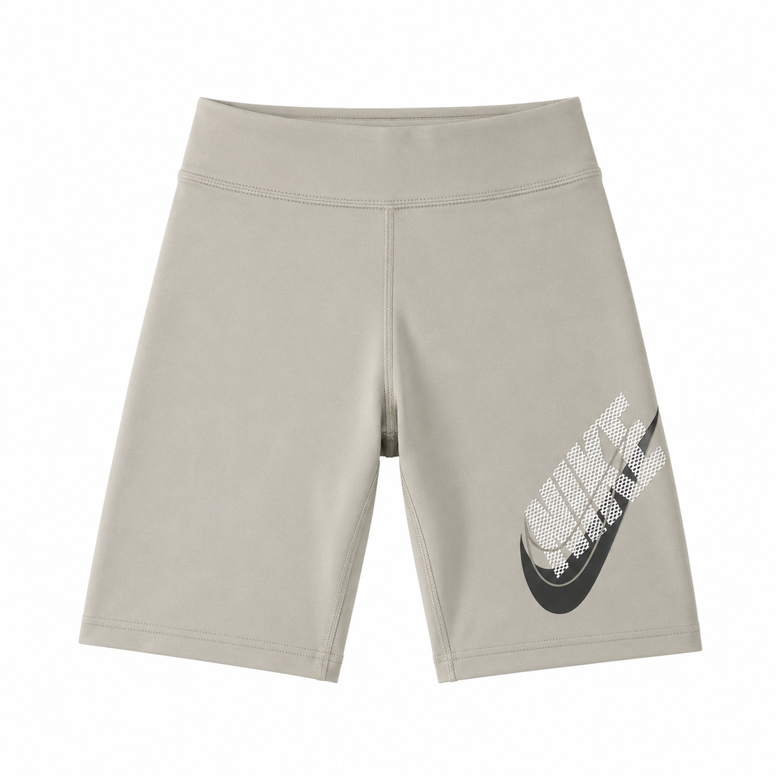 NIKE Sportswear Essential Shorts • S