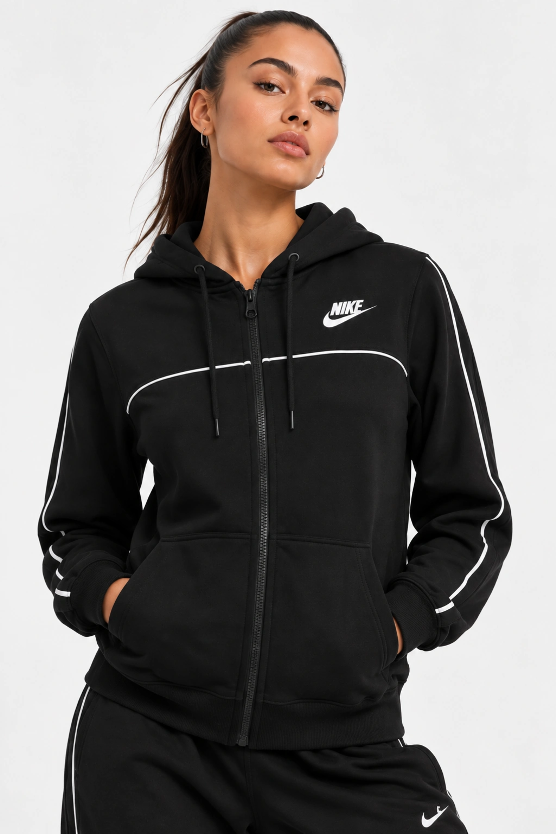 Nike Sportswear Millennium суичър • M