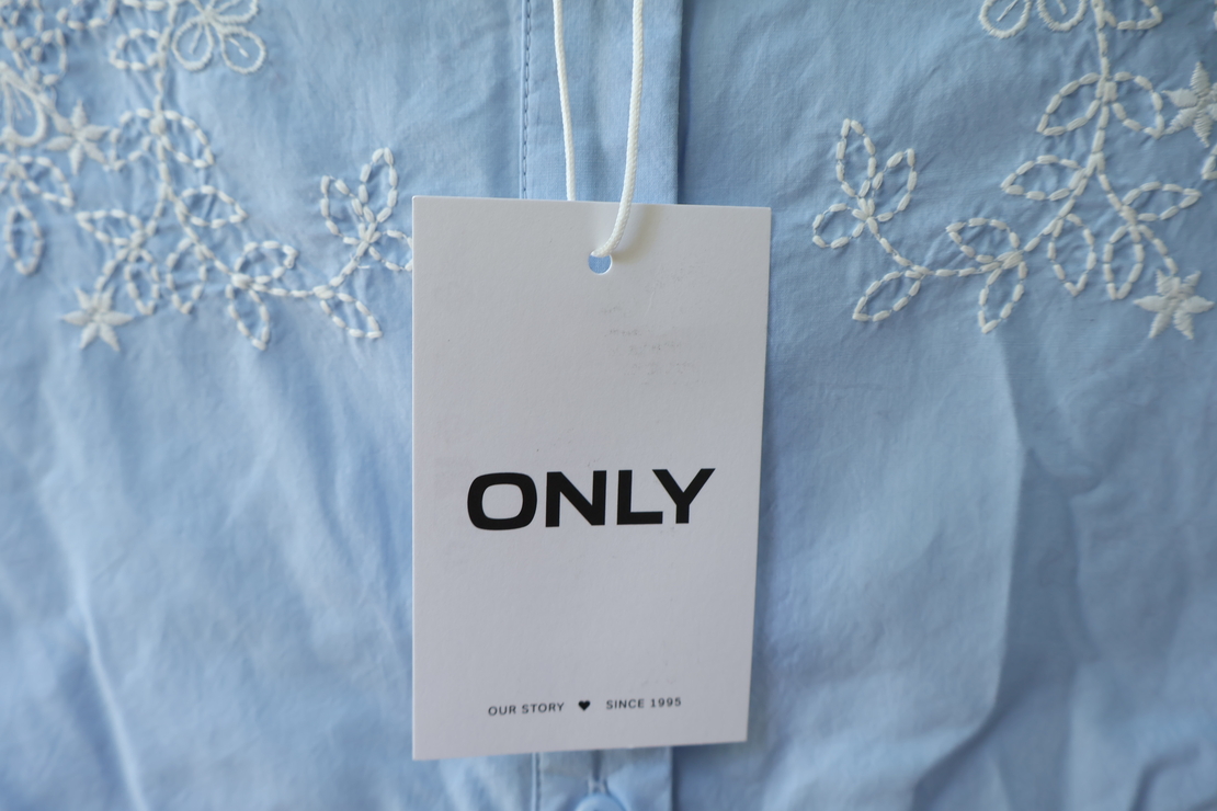 ONLY Памучна риза с бродерия и къдрички • S Oversized