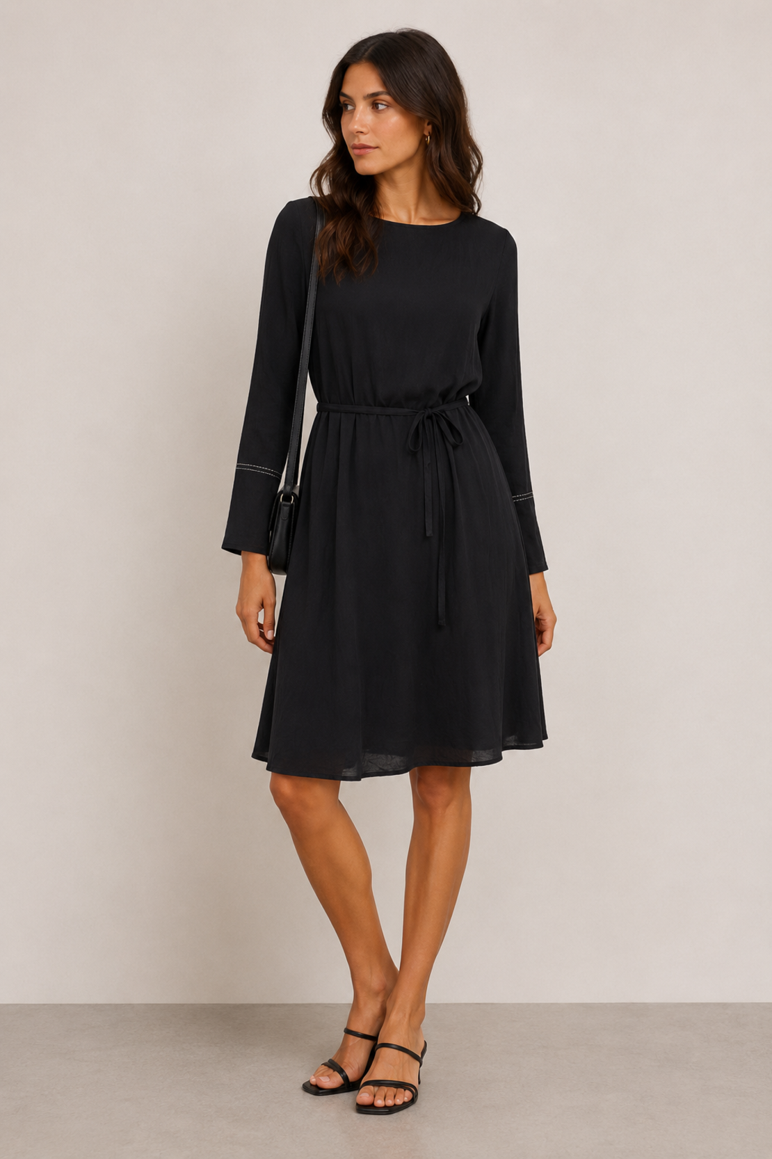 Vero Moda Черна рокля с колан • M