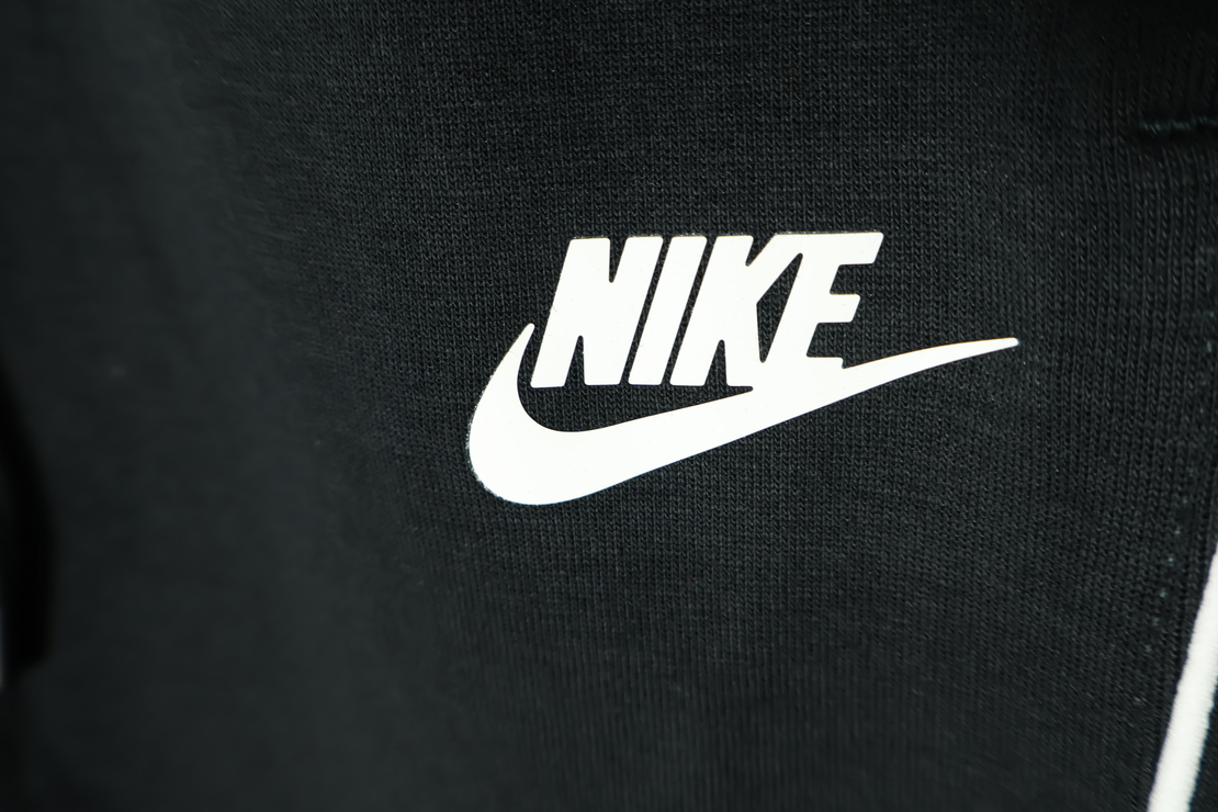 Nike дамски спортен панталон • S