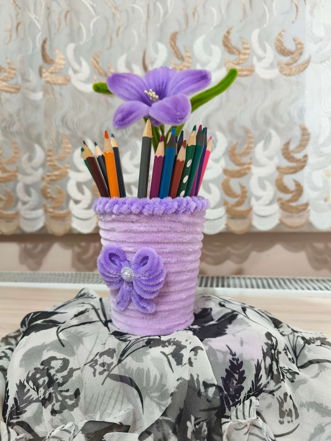 Моливник Purple Lily