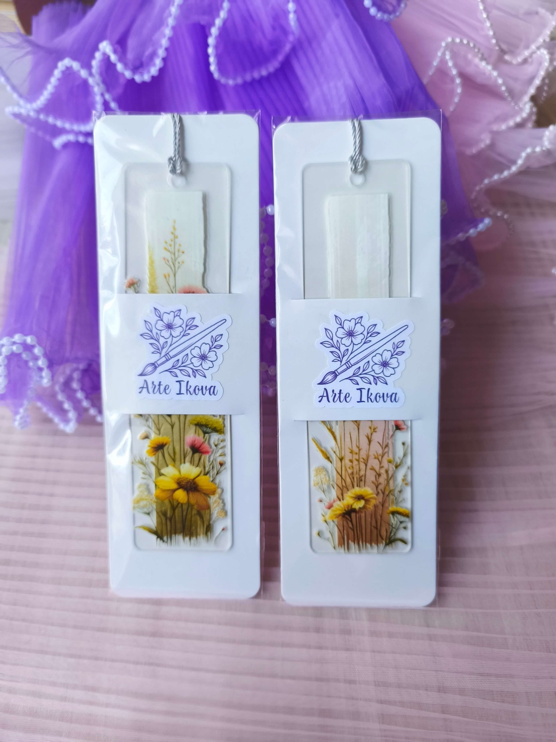 Акрилен книгоразделител -Wildflower 010