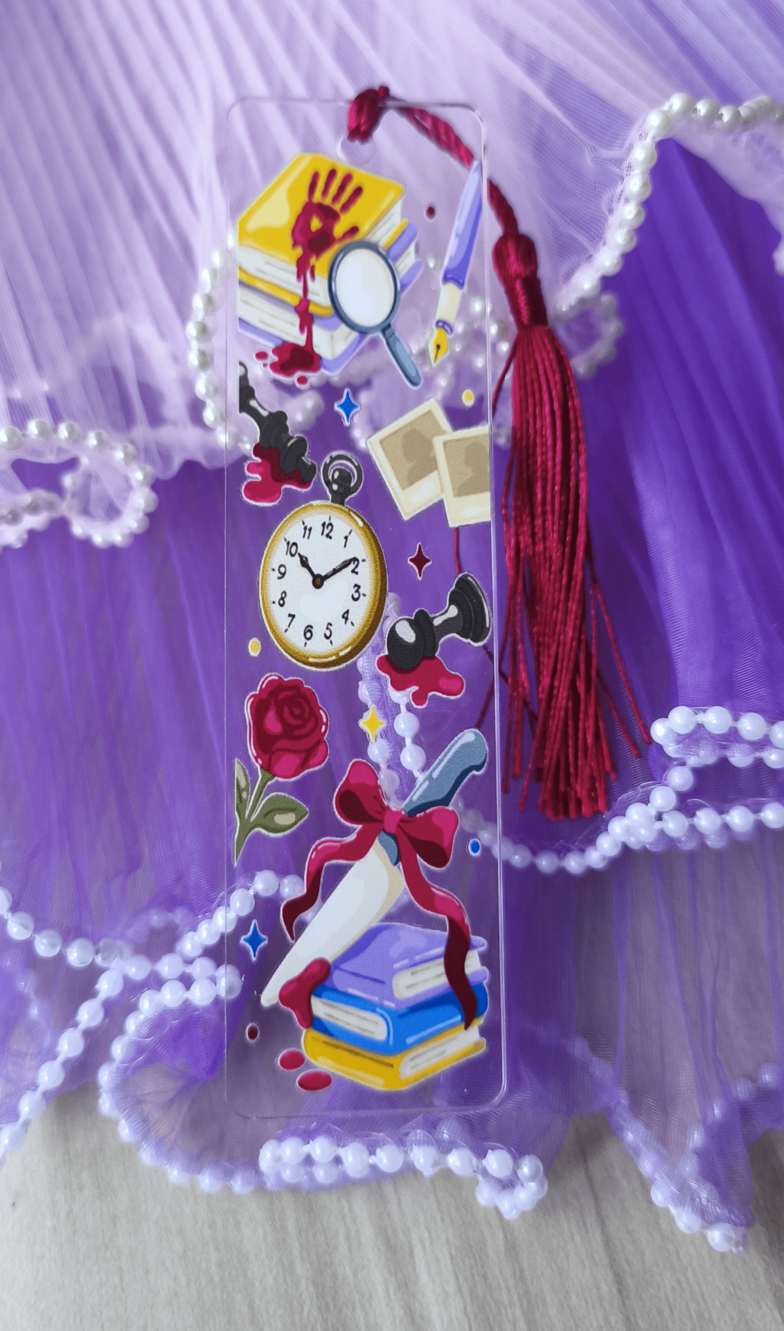 Акрилен книгоразделител -Mystery 001