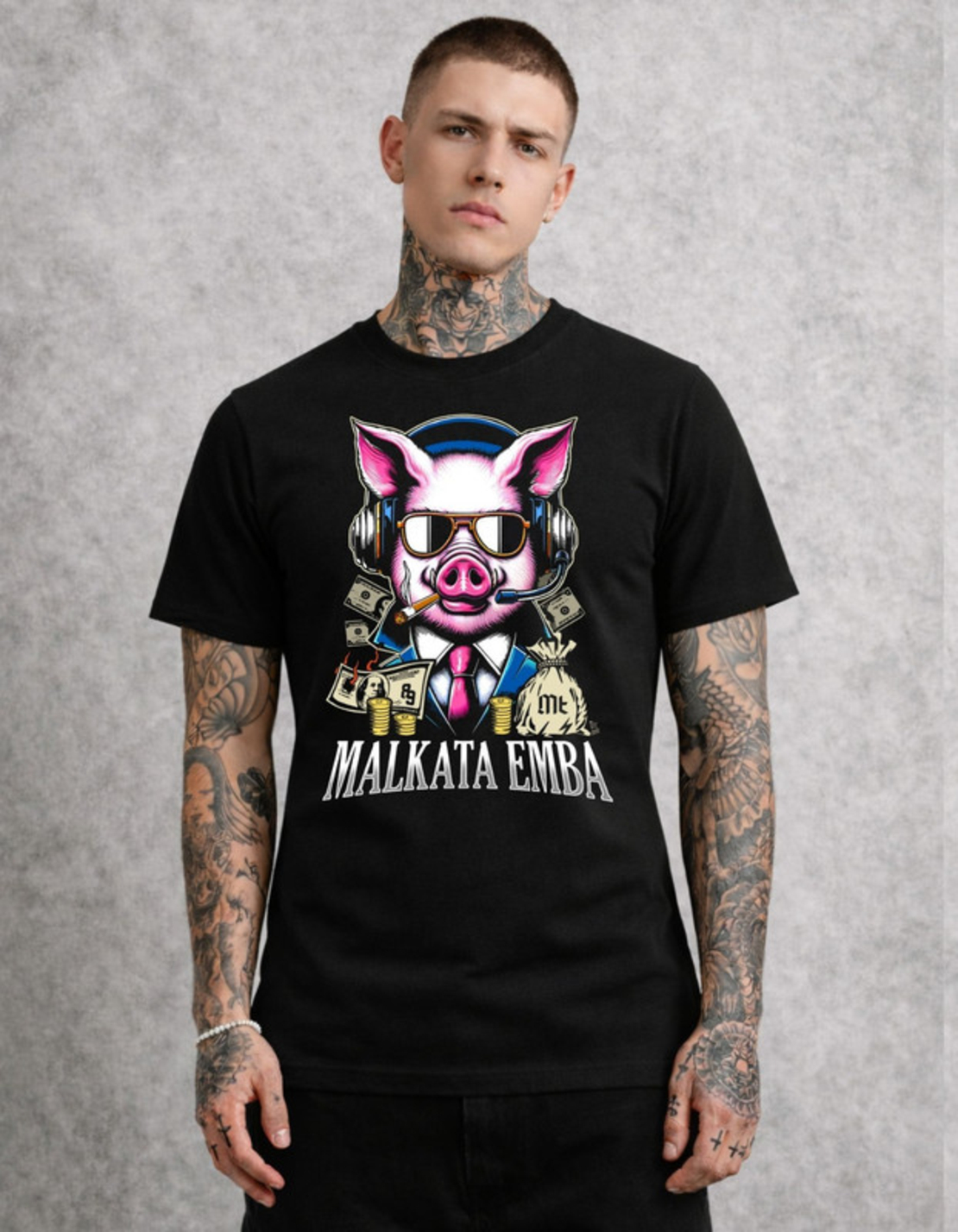 Тениска с графичен акцент и силно излъчване