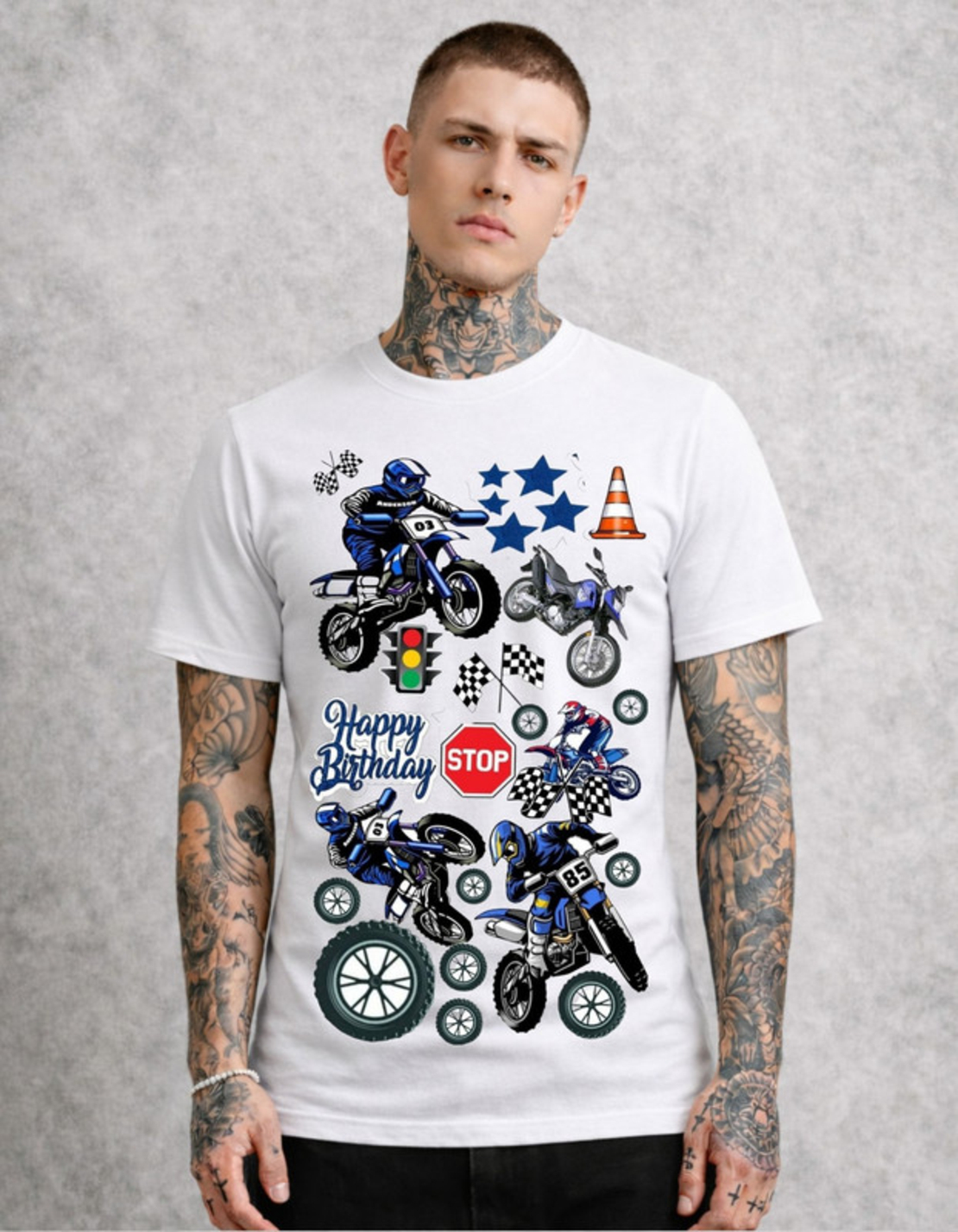 Тениска с оригинално художествено решение