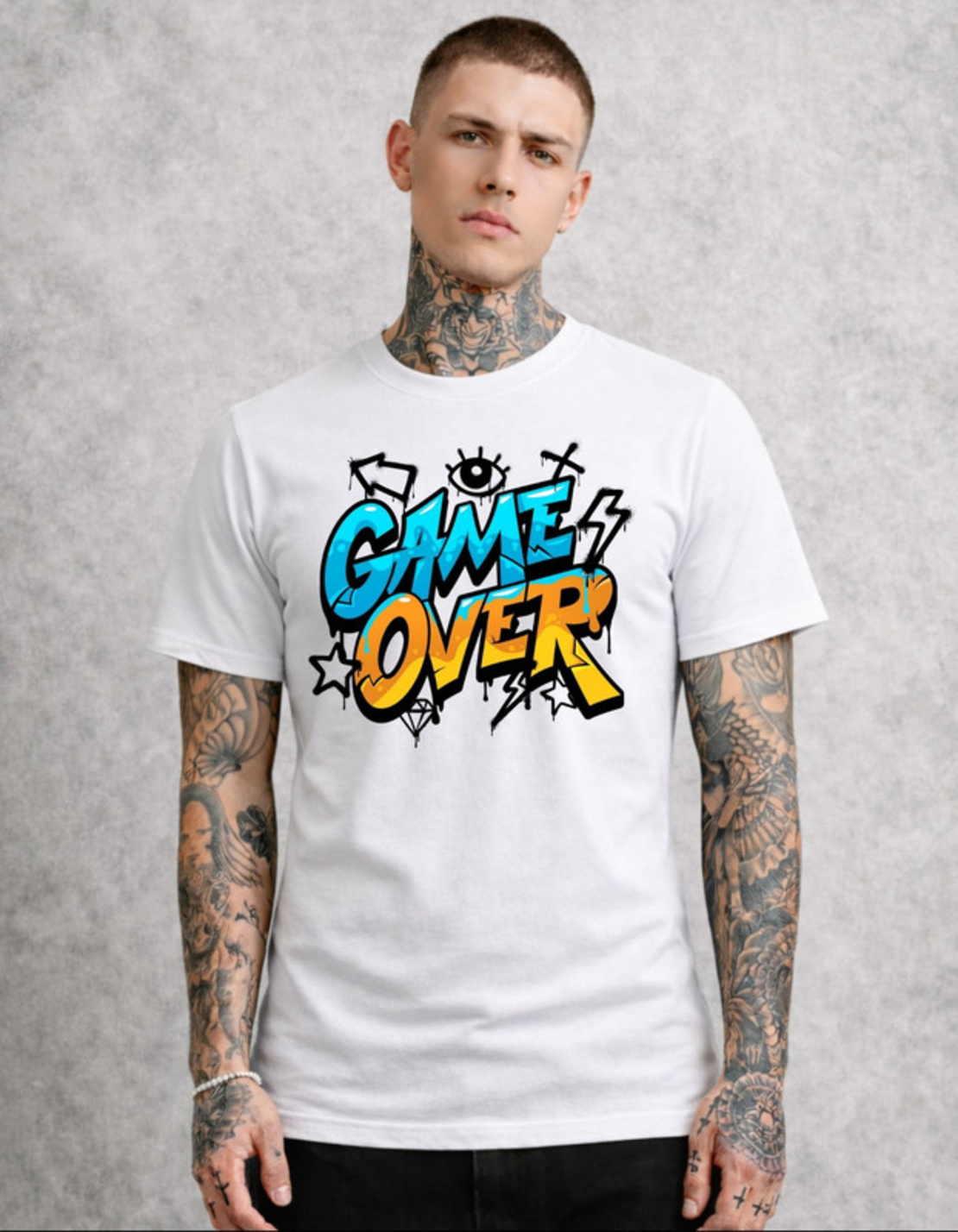 Тениска с креативен визуален дизайн