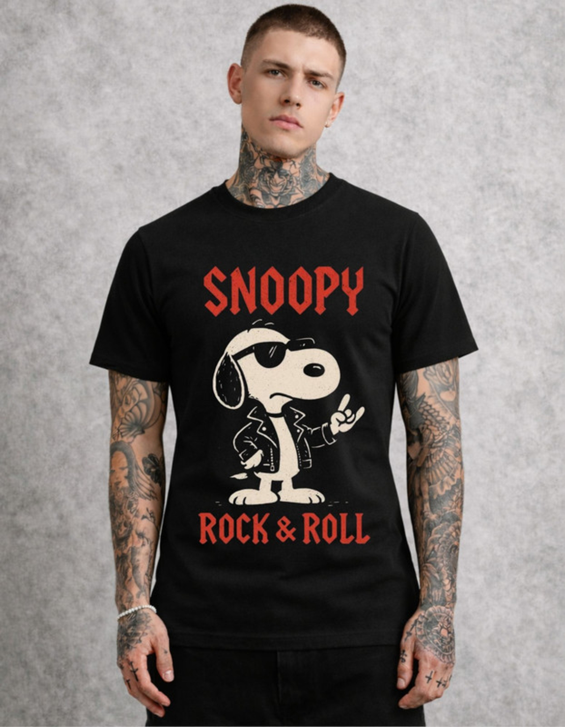 Стилизирана тениска с дизайнерски мотив