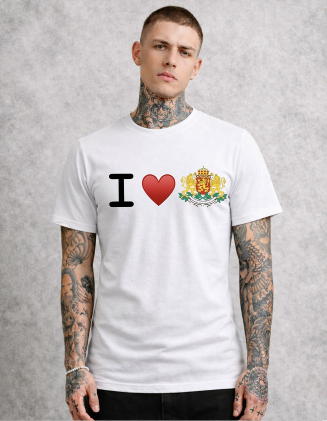 Тениска с модерна дизайнерска концепция