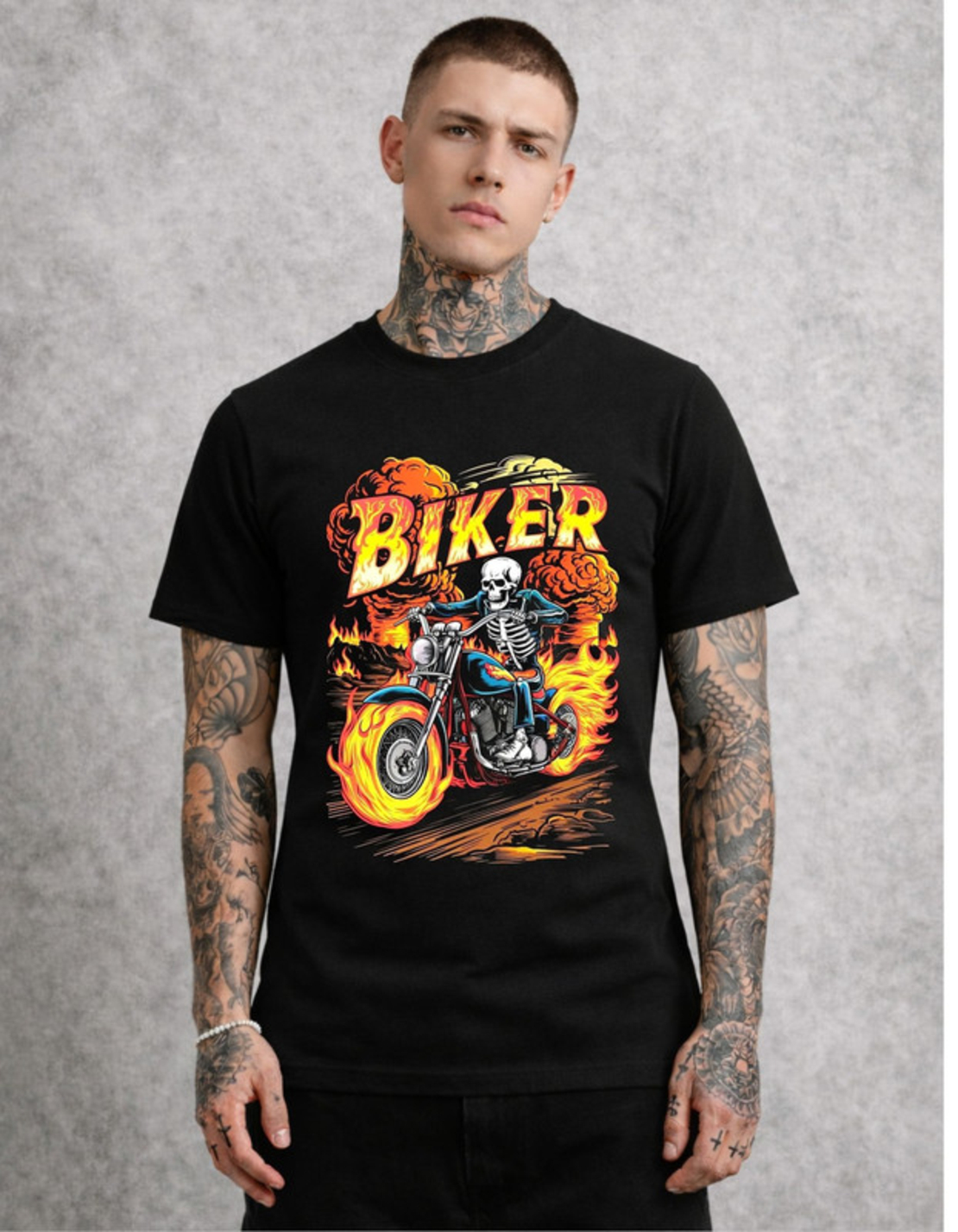 Тениска с авторски визуален стил