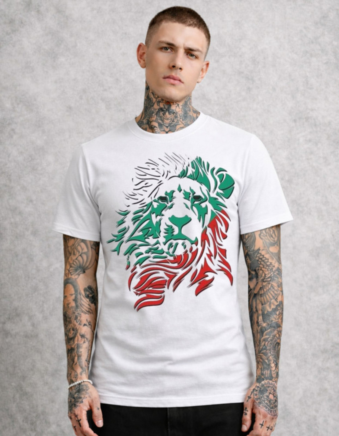 Тениска с графичен акцент