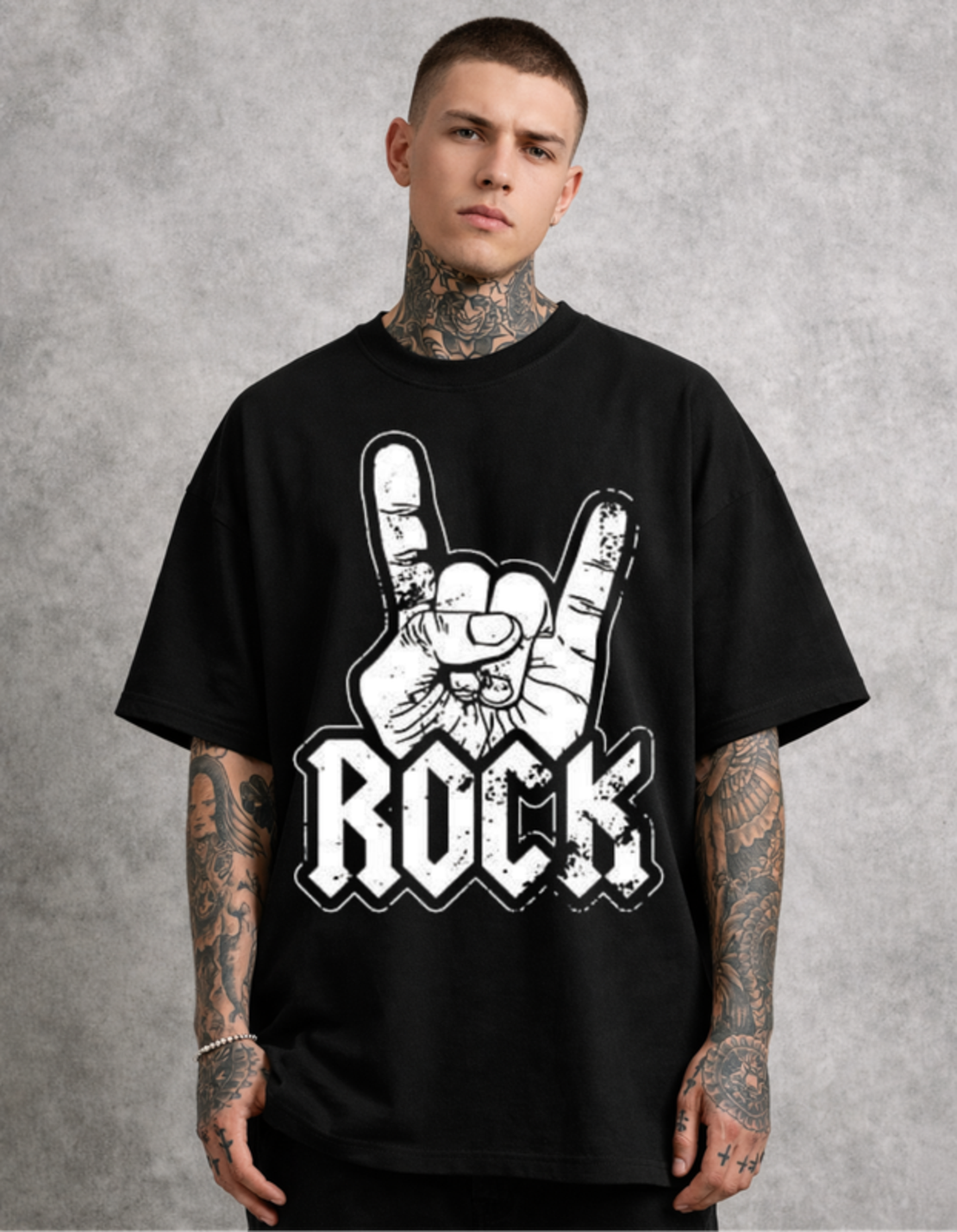 Oversized - Тениска с абстрактна композиция